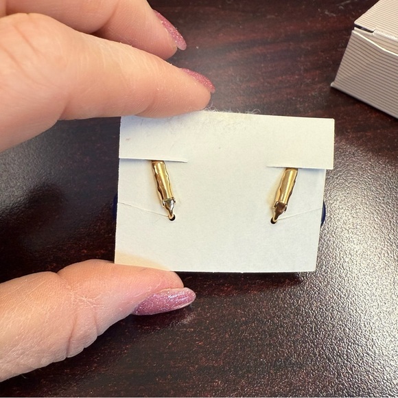 Avon “Arabesque” blue/red/goldtone clip earrings NIB vintage 1989 - Picture 4 of 5